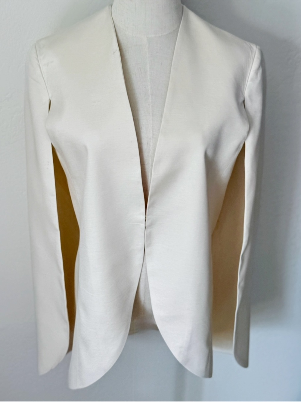 Marina Moscone SILK WOOL LINEN Cape Blazer Ivory 6 Avant-Garde Luxury Old Money